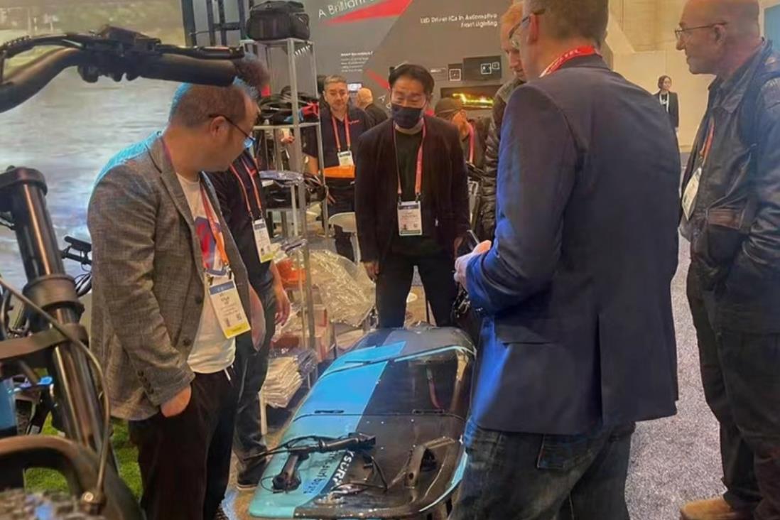 Sabo Surfing at Asia Yachts Expo